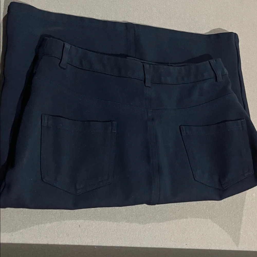 Classic Black Pencil Skirt - Sleek Professional Style